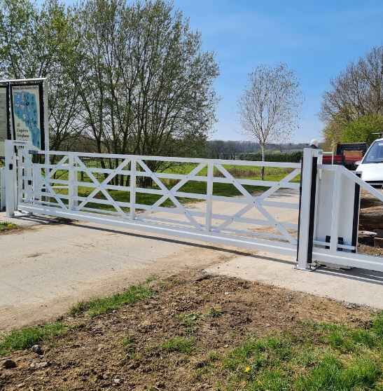 electric gate