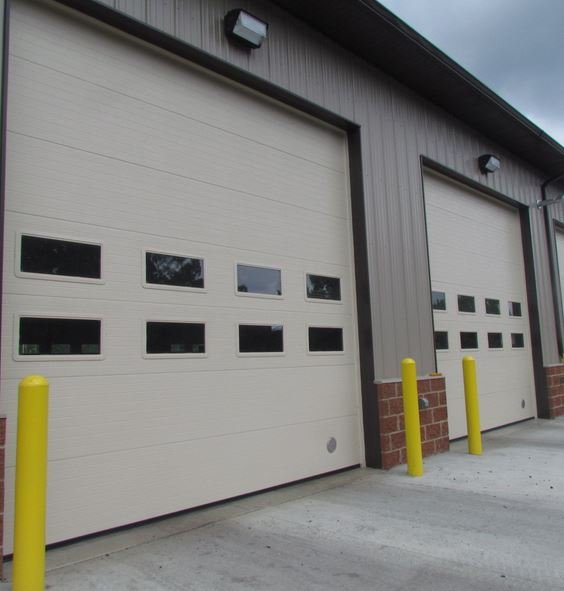 commercial gate door